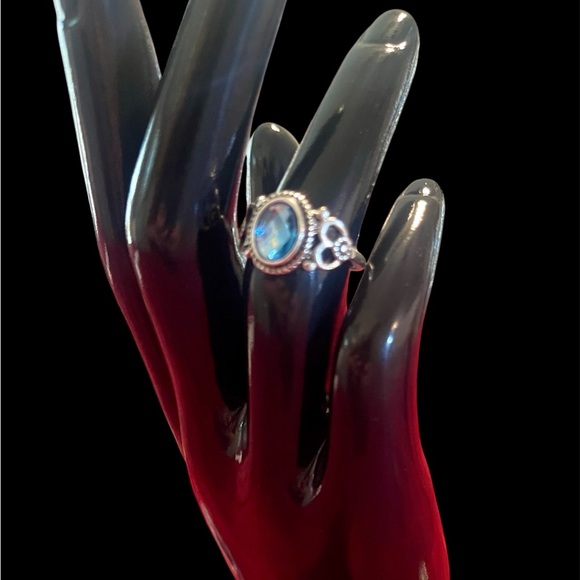 🔥2/$24 or 3/$30🔥 Boho, blue fashion gemstone ring. Size 5 - Picture 6 of 7